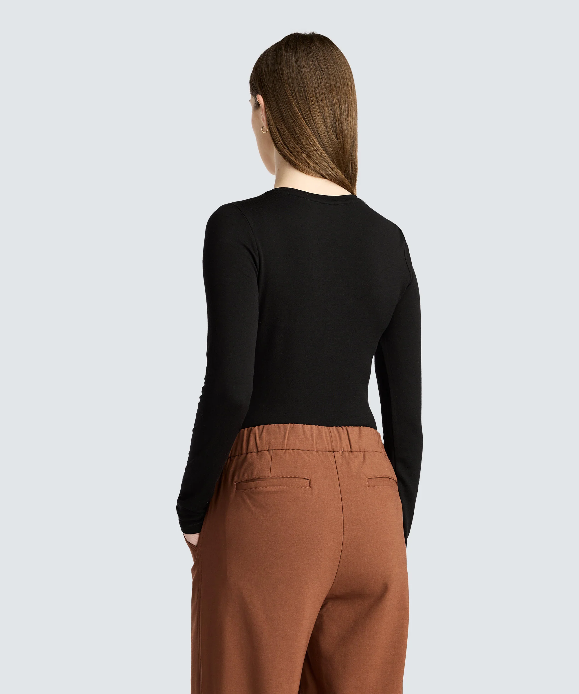 Women's Slim Merino Long Sleeve V-Neck - Image 4